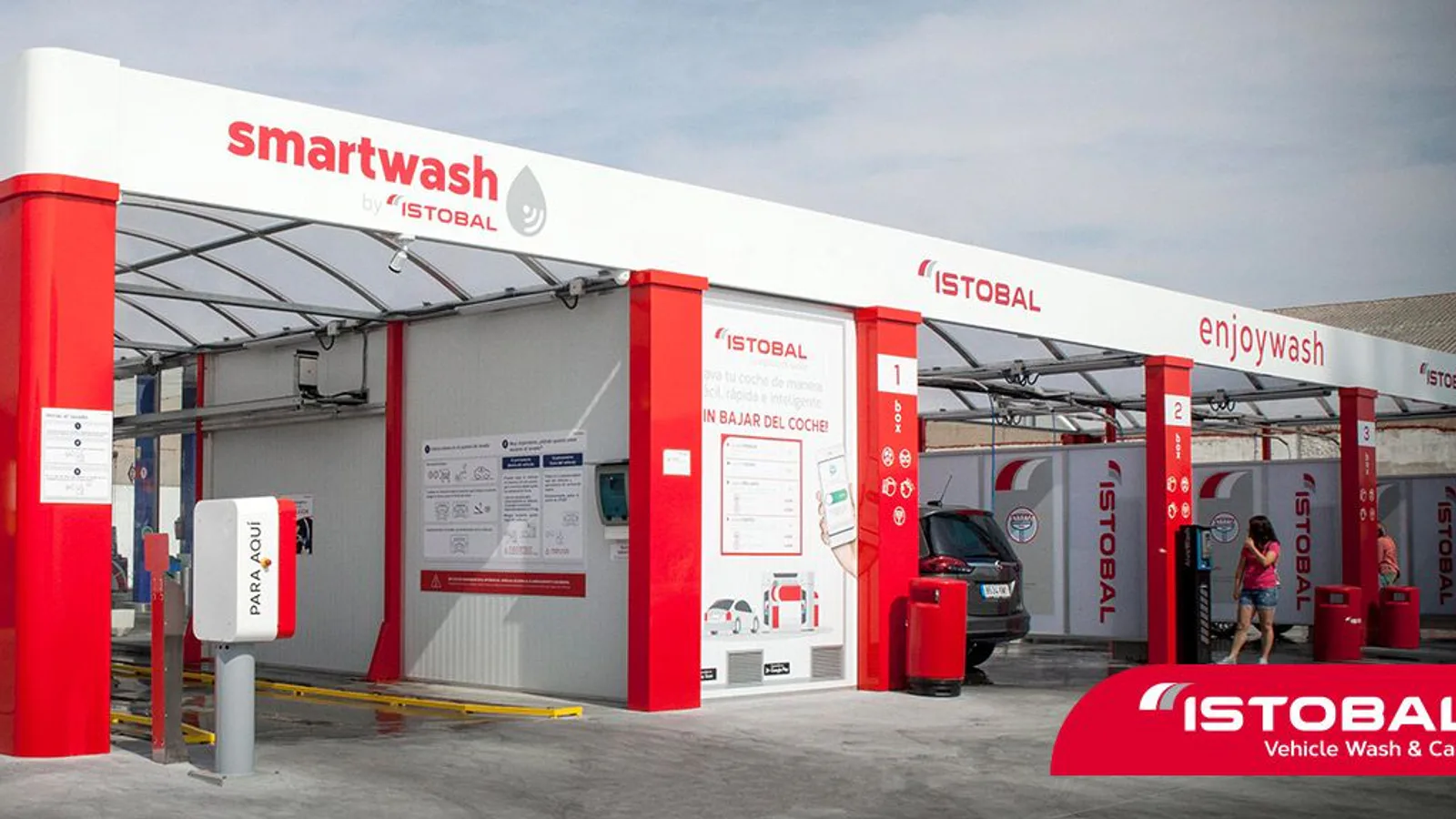 Smartwash by ISTOBAL self-service car wash station with multiple bays
